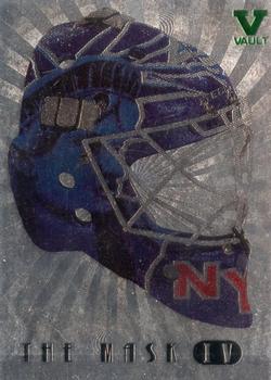 2015-16 In The Game Final Vault - 2006-07 In The Game Between The Pipes The Mask IV Silver  (Green Vault Stamp) #M-36 Henrik Lundqvist Front