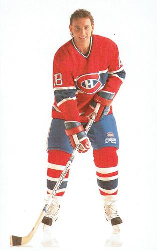1991-92 Montreal Canadiens Team Issue #NNO Denis Savard Front