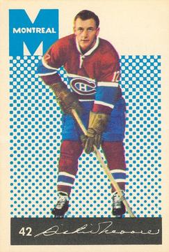 1962-63 Parkhurst #42 Dickie Moore Front
