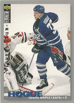 1995-96 Collector's Choice - Player's Club #72 Benoit Hogue Front