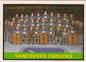 1974-75 O-Pee-Chee #322 Vancouver Canucks Team Front