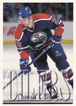 1995-96 Topps - O-Pee-Chee #366 David Oliver Front