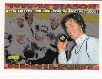 1994-95 Score #241 Wayne Gretzky Front