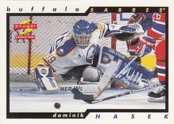 1996-97 Score #18 Dominik Hasek Front