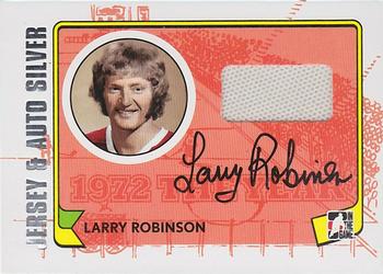 2009-10 In The Game 1972 The Year In Hockey - Game Used Jersey Autographs Silver #MA-LR Larry Robinson  Front
