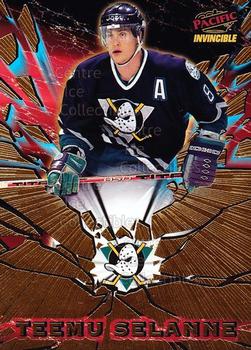 1997-98 Pacific Invincible - Feature Performers #2 Teemu Selanne Front