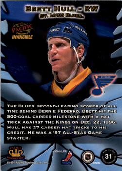 1997-98 Pacific Invincible - Feature Performers #31 Brett Hull Back