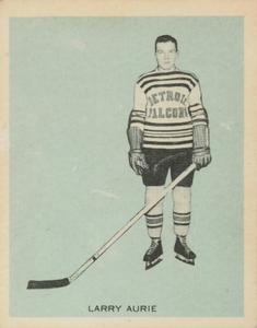 1933-34 Hamilton Gum (V288) #44 Larry Aurie Front