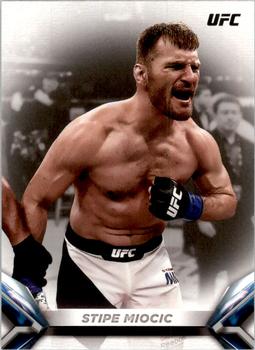 2018 Topps UFC Knockout #16 Stipe Miocic Front