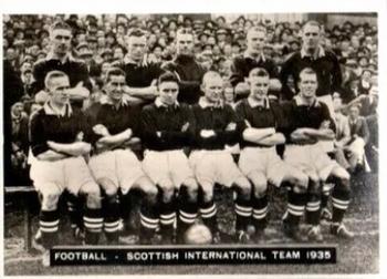 1938 Ardath Tobacco Company Photocards Group Z #160 Scottish International Team 1935 Front