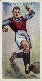 1928-29 Player's Footballers #30 Vic Milne Front