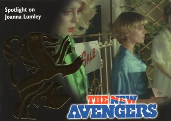 2006 Strictly Ink The New Avengers - Gold Foil #F5 Spotlight on Joanna Lumley Front