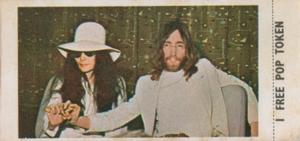 1970 Lyons Maid Pop Scene #25 John Lennon / Yoko Ono Front