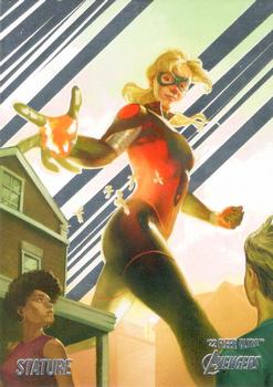 2022 Fleer Ultra Marvel Avengers #73 Stature Front