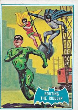 1966 Topps Batman Series B (Blue Bat Logo, Puzzle Back) #22B Routing the Riddler Front