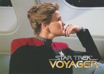 1995 SkyBox Star Trek: Voyager Season One Series One #38 Captain's Log Front