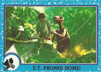 1982 Topps E.T. The Extraterrestrial #47 E.T. Phones Home! Front