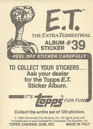 1982 Topps E.T. The Extraterrestrial Album Stickers #39 Crawling under table Back