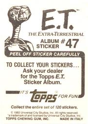 1982 Topps E.T. The Extraterrestrial Album Stickers #47 E.T. eyes through blanket Back