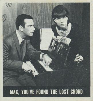 1966 Topps Get Smart #33 Max, You've Found The Lost Chord Front