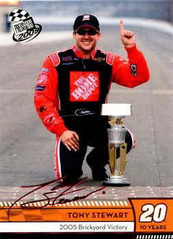 2009 Press Pass - Red #92 Tony Stewart Front
