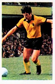 1971-72 FKS Publishers Wonderful World of Soccer Stars Stickers #325 Frank Munro Front