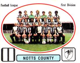 1981-82 Panini Football 82 (UK) #205 Team Group Front