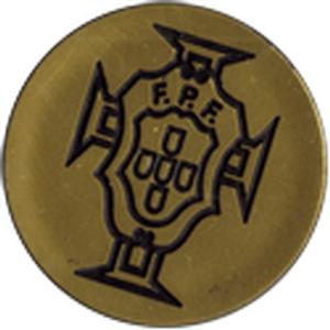 1996 Panini Euro 96 Caps - Club Badges #9 Portugal Front