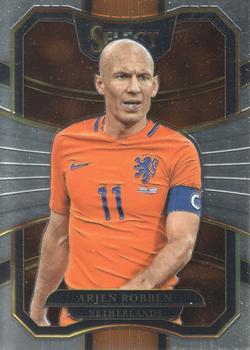 2017-18 Panini Select #15 Arjen Robben Front