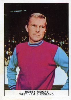 1969-70 Nabisco #3 Bobby Moore Front