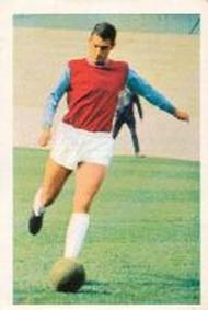 1969-70 FKS Publishers Wonderful World of Soccer Stars #303 Trevor Brooking Front