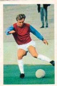 1969-70 FKS Publishers Wonderful World of Soccer Stars #314 John Sissons Front
