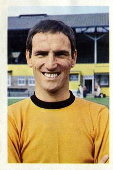 1967-68 FKS Publishers Wonderful World of Soccer Stars #NNO Derek Dougan Front