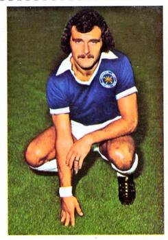 1974-75 FKS Wonderful World of Soccer Stars #157 Keith Weller Front