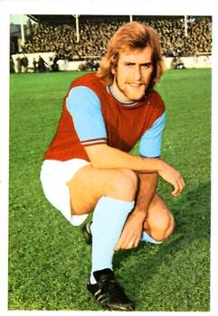 1974-75 FKS Wonderful World of Soccer Stars #303 Graham Paddon Front