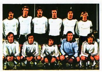 1975-76 FKS Soccer Stars #343 Eintracht Frankfurt Front