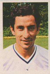 1981-82 FKS Publishers Soccer 82 #309 Osvaldo Ardiles Front