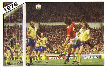 1985-86 Panini Football 86 (UK) #392 Sammy McIlroy / Peter Rodrigues Front