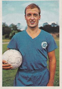 1965-66 Bergmann Fussball #214 Heinz Crawatzo Front