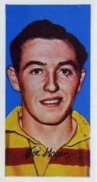 1962 Barratt & Co. Famous Footballers (A10) #22 Joe Hogan Front