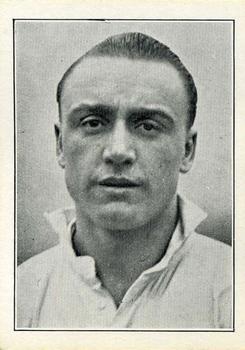 1935 R & J Hill Popular Footballers #19 George Hunt Front