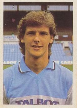 1983-84 FKS Publishers Soccer Stars #43 Gary Gillespie Front