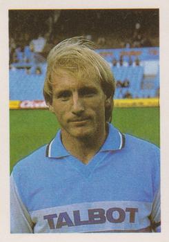1983-84 FKS Publishers Soccer Stars #46 Steve Hunt Front