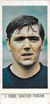 1970-71 Lyons Maid Soccer Stars #7 Bobby Murdoch Front