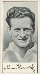 1957 Barratt & Co. Famous Footballers (A5) #25 Tom Finney Front
