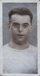 1928 J. A. Pattreiouex Photos of Football Stars #24 Matt Barrass Front