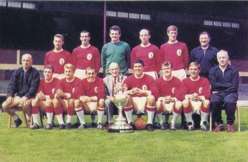 1965-66 D.C. Thomson The Hornet Top Cup Teams #NNO Liverpool Front