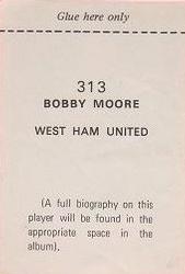 1970-71 FKS Publishers Soccer Stars Gala Collection Stickers #313 Bobby Moore Back