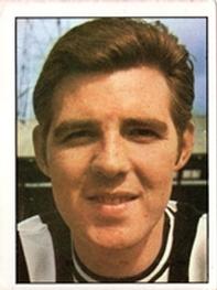 1971-72 Panini Football 72 #225 Ollie Burton Front