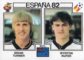 1982 Panini FIFA World Cup Spain Stickers #426 Brian Turner / Wynton Rufer Front